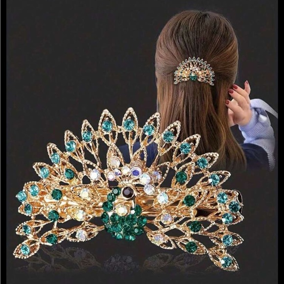 no name Accessories - Peacock-Inspired Gemstone Hair Clip